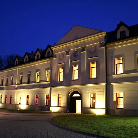 Zamek Kamenny Dvur Hotel Mostov Eksteriør billede